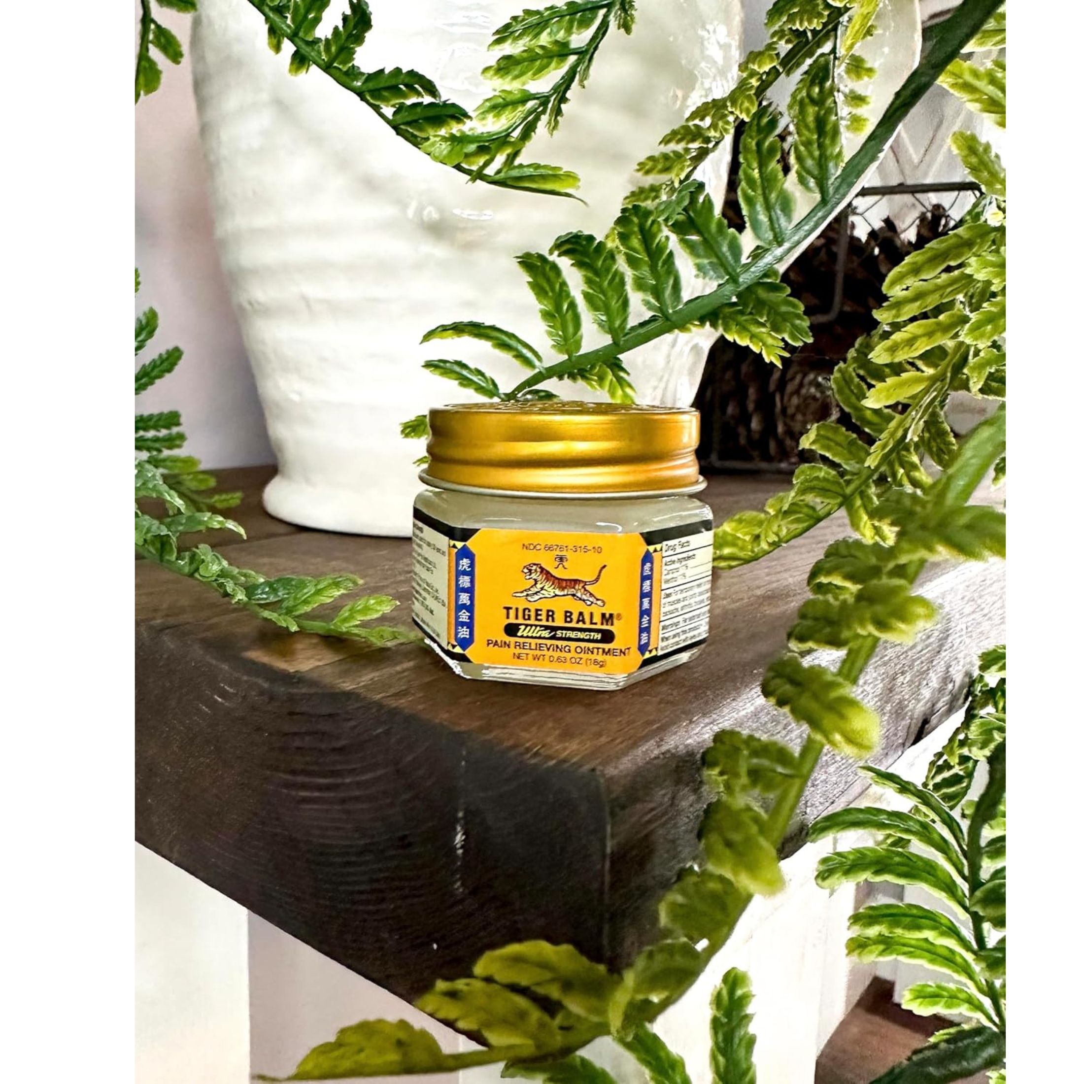 Tiger Balm Ultra Strength Pain Relieving Ointment Sports Rub