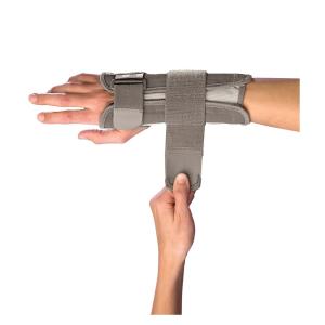 Mueller Carpal Tunnel Wrist Stabilizer Large/x-large