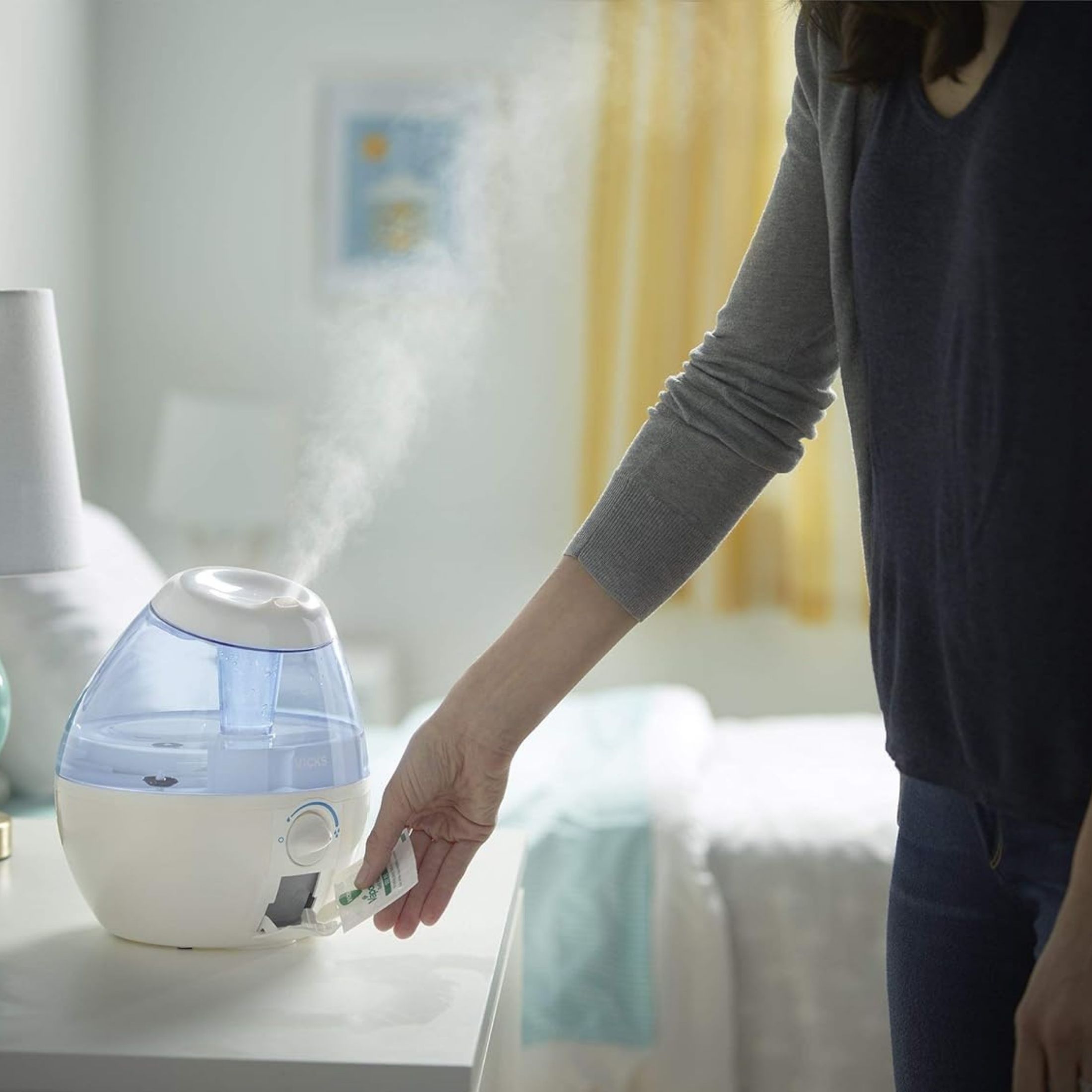 Vicks Humidifier, Cool Mist, FilterFree, Mini, Small Room Size