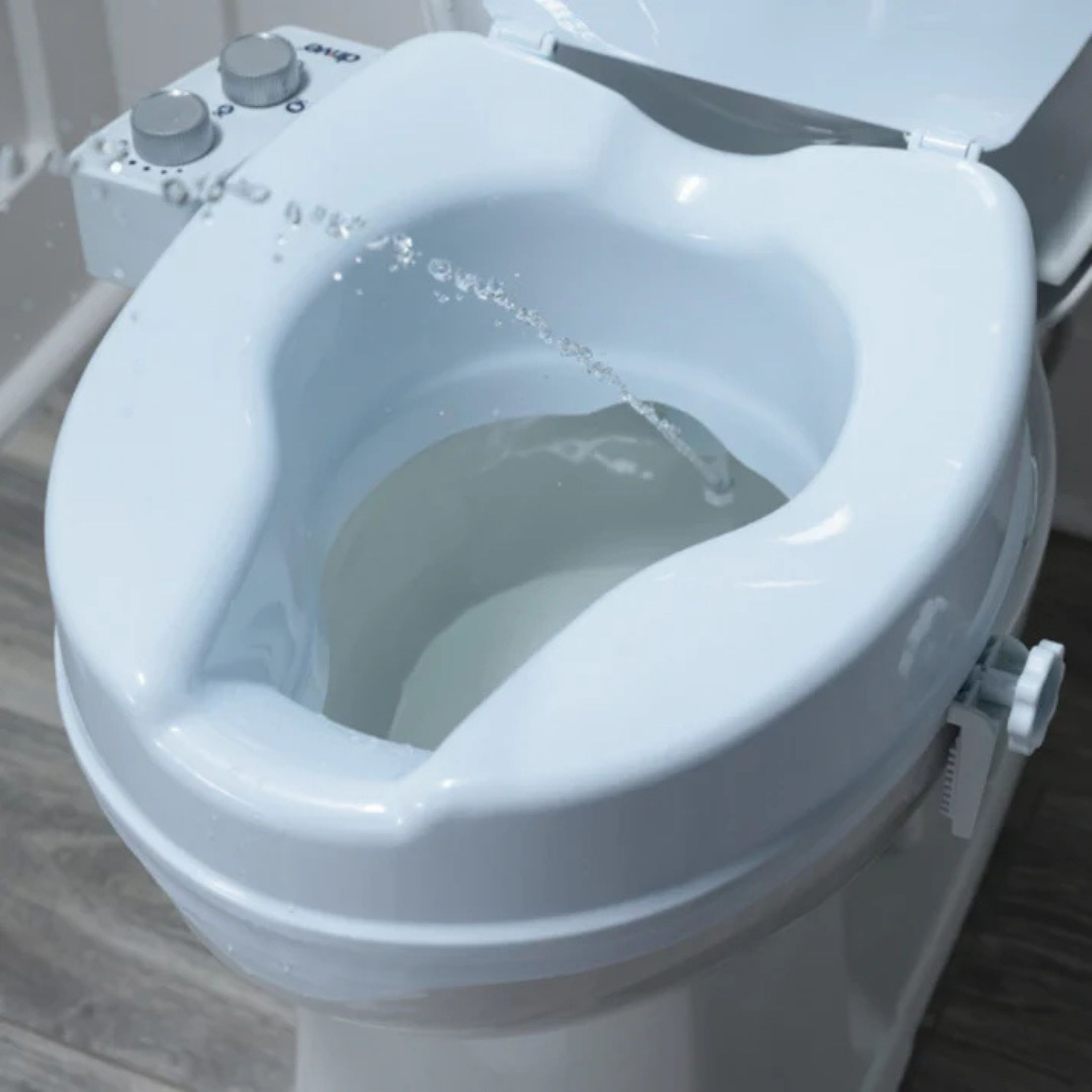 Drive Medical RTS W. Bidet, Ambient Water