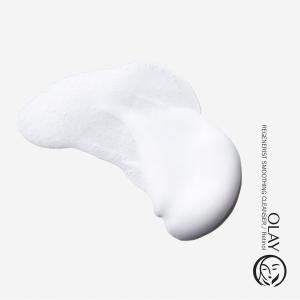 Olay Smoothing Daily Facial Cleanser Retinol 24 + Peptide