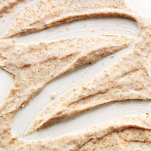 St. Ives Fresh Skin Invigorating Apricot Natural Face Scrub - 6oz