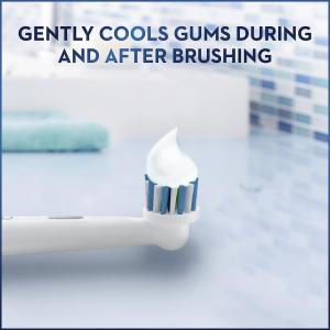 Crest Toothpaste, Fluoride, Gentle Whitening, Gum Detoxify 4.1 Oz