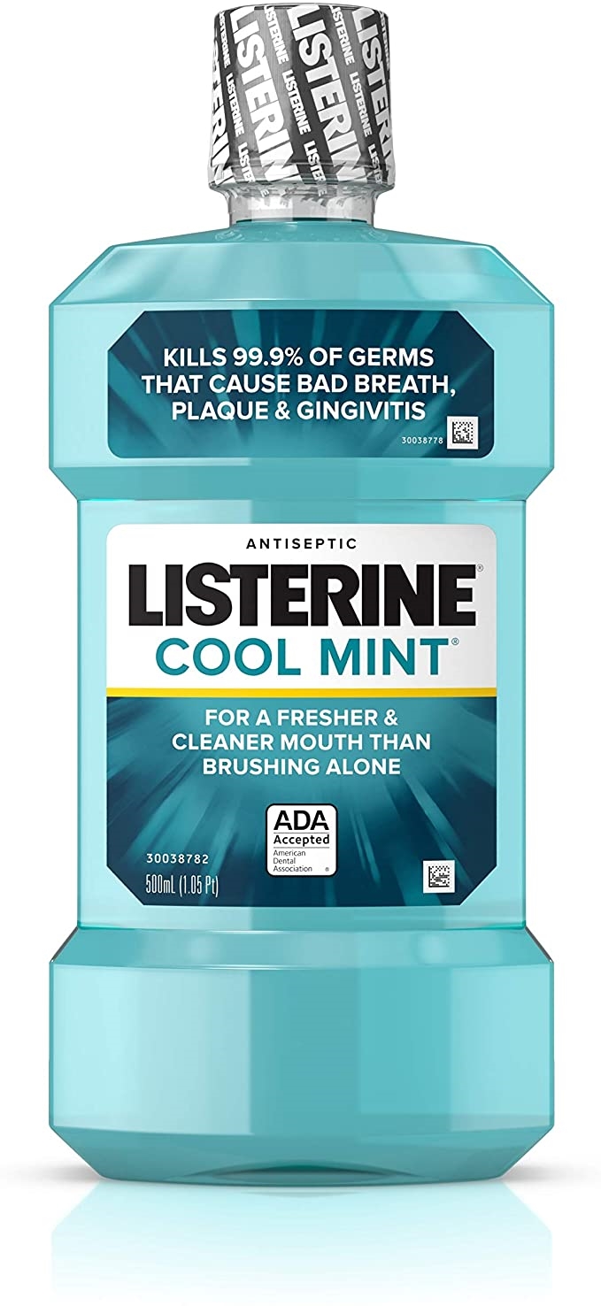 Listerine Cool Mint Antiseptic Mouthwash Bad Breath & Plaque Oral Care 500 mL