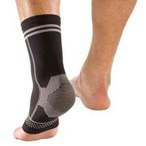 Mueller Sport Care 4-Way Stretch Ankle Support