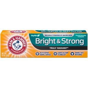 Arm & Hammer Truly Radiant Bright Strong Fluoride Anticavity Crisp Mint Toothpaste 4.3 Oz